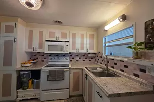 6241 Elm Ln, Lantana, FL 33462 - Photo 8