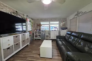 6241 Elm Ln, Lantana, FL 33462 - Photo 10