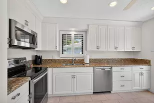 3644 Freshwater Dr, Jupiter, FL 33477 - Photo 16