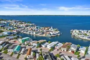 10701 S Ocean Dr, Jensen Beach, FL 34957 - Photo 40