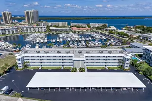 907 Marina Dr, North Palm Beach, FL 33408 - Photo 1