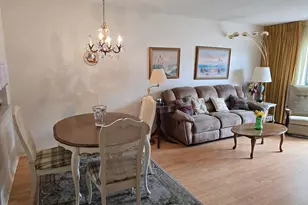 2668 N Garden Dr N, Lake Worth, FL 33461 - Photo 2