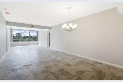 3636 Whitehall Drive #401, West Palm Beach, FL 33401 - Photo 4