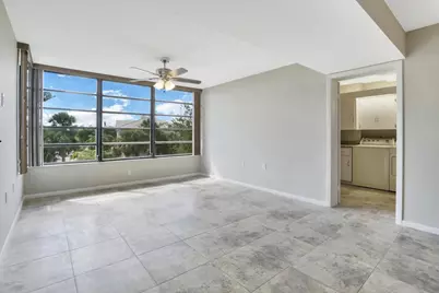 3636 Whitehall Drive #401, West Palm Beach, FL 33401 - Photo 10