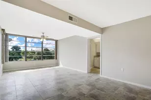 3636 Whitehall Dr, West Palm Beach, FL 33401 - Photo 6