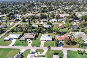 409 SE Gasparilla Ave, Port Saint Lucie, FL 34983 - Photo 22