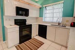 19356 Cherry Hills Terrace, Boca Raton, FL 33498 - Photo 4