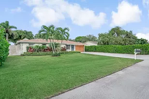 6705 Massachusetts Dr, Lake Worth, FL 33462 - Photo 2