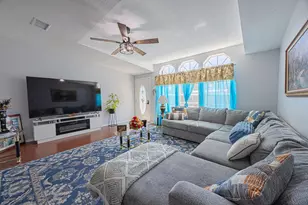 4361 1st Ct, Lake Worth, FL 33462 - Photo 2