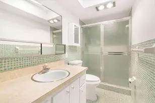 907 Marina Dr, North Palm Beach, FL 33408 - Photo 18