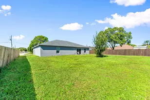 2333 SE Aneci St, Port Saint Lucie, FL 34984 - Photo 24