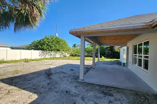 2049 SW Bayshore Blvd, Port Saint Lucie, FL 34984 - Photo 6