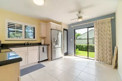13335 Bedford Mews Court, Wellington, FL 33414 - Photo 6