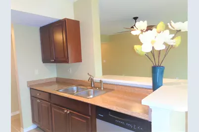 1650 N 42nd Circle #206, Vero Beach, FL 32967 - Photo 8