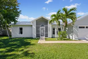 2230 SE Dill Ln, Port Saint Lucie, FL 34952 - Photo 4