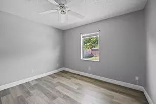 2230 SE Dill Ln, Port Saint Lucie, FL 34952 - Photo 10