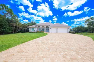 2821 SE N Lookout Blvd, Port Saint Lucie, FL 34984 - Photo 4