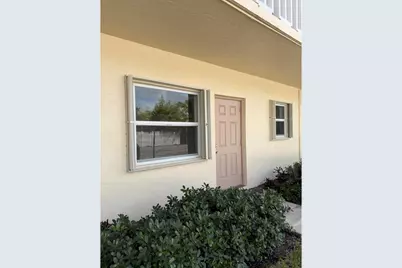 1204 S Lake Drive #4, Lantana, FL 33462 - Photo 4