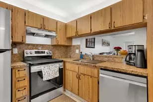 2423 NW 89th Dr, Coral Springs, FL 33065 - Photo 12