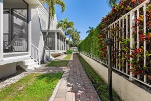 1138 Russell Dr, Boca Raton, FL 33487 - Photo 42