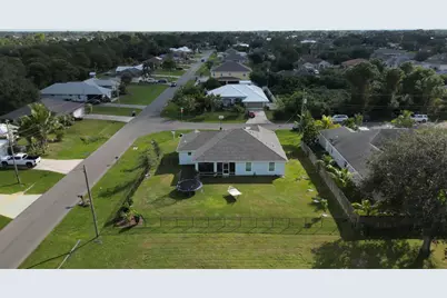 1801 SW Dalmatian Avenue, Port Saint Lucie, FL 34953 - Photo 34