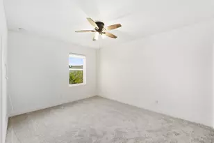 956 NE Trailside Run, Port Saint Lucie, FL 34983 - Photo 14