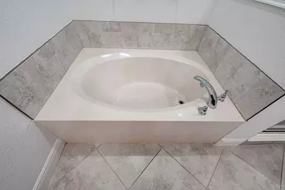 956 NE Trailside Run, Port Saint Lucie, FL 34983 - Photo 16