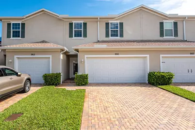 956 NE Trailside Run, Port Saint Lucie, FL 34983 - Photo 2