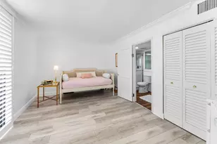 2400 Presidential Way, West Palm Beach, FL 33401 - Photo 18