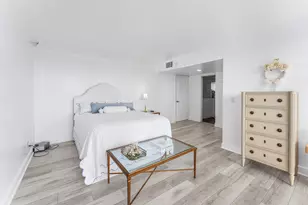 2400 Presidential Way, West Palm Beach, FL 33401 - Photo 14