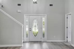 9200 SE Olympus St, Hobe Sound, FL 33455 - Photo 2