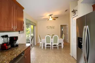 5300 Seagrape Dr, Fort Pierce, FL 34982 - Photo 8