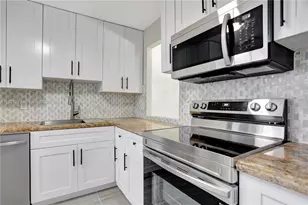 3160 Holiday Springs Blvd, Margate, FL 33063 - Photo 24