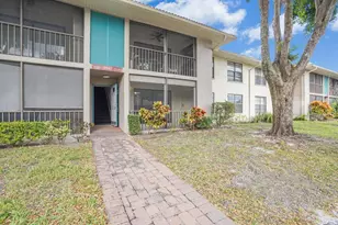 9840 Pineapple Tree Dr, Boynton Beach, FL 33436 - Photo 2
