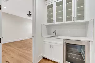 245 Alhambra Pl, West Palm Beach, FL 33405 - Photo 30