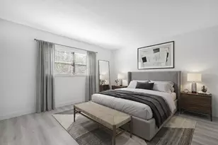 2208 S Cypress Bend Dr, Pompano Beach, FL 33069 - Photo 4