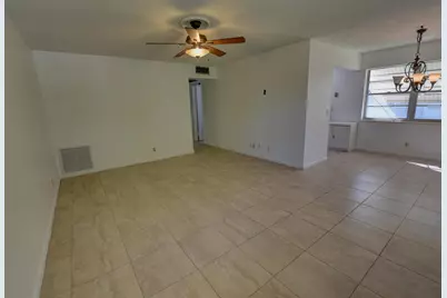 89 Canterbury D, West Palm Beach, FL 33417 - Photo 6