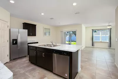 428 SE Fairchild Avenue, Port Saint Lucie, FL 34984 - Photo 4