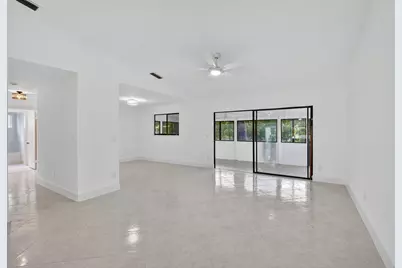 29 Fawlkland Circle, Boynton Beach, FL 33426 - Photo 12