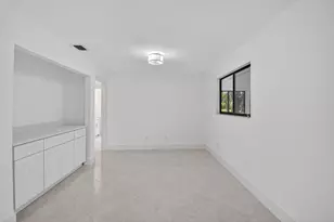 29 Fawlkland Cir, Boynton Beach, FL 33426 - Photo 16