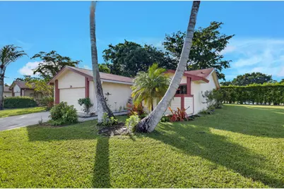 29 Fawlkland Circle, Boynton Beach, FL 33426 - Photo 1