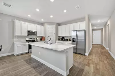 6544 NW Cloverdale Avenue, Port Saint Lucie, FL 34987 - Photo 4