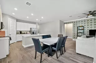 6544 NW Cloverdale Ave, Port Saint Lucie, FL 34987 - Photo 8