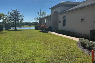 11066 SW Sunrise Lake Dr, Port Saint Lucie, FL 34987 - Photo 2