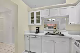 380 NW 67th St, Boca Raton, FL 33487 - Photo 4