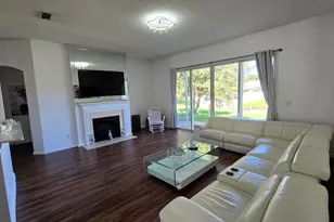 6419 Blue Leaf Ln, Jacksonville, FL 32244 - Photo 12