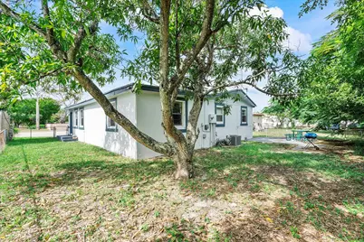 2300 NW 31st Avenue, Fort Lauderdale, FL 33311 - Photo 8