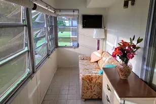 558 Saxony L, Delray Beach, FL 33446 - Photo 2