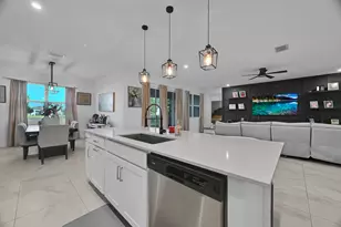 10325 SW Phineas Ln, Port Saint Lucie, FL 34987 - Photo 10