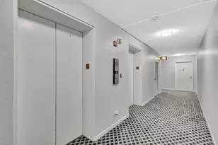 2000 Presidential Way, West Palm Beach, FL 33401 - Photo 28